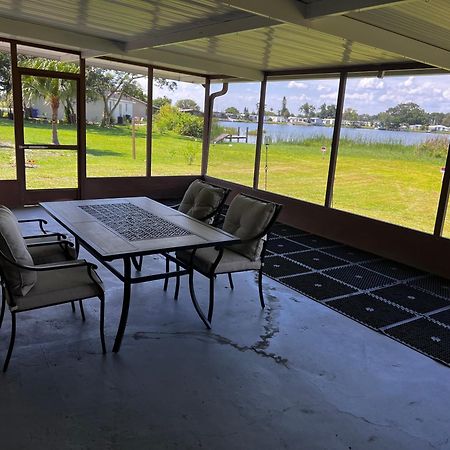 Lakeside Retreat - 3 Bedroom, 2 Bathroom House By The Lake Lakeland Exterior photo