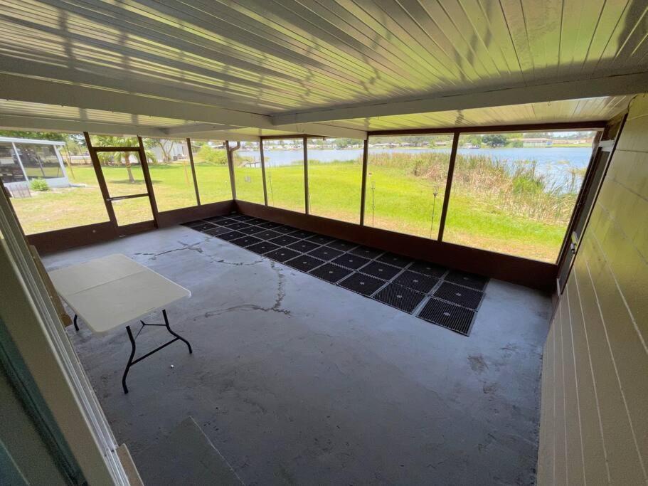 Lakeside Retreat - 3 Bedroom, 2 Bathroom House By The Lake Lakeland Exterior photo